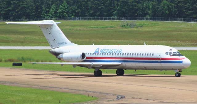 Douglas DC-9-10 (N785TW)