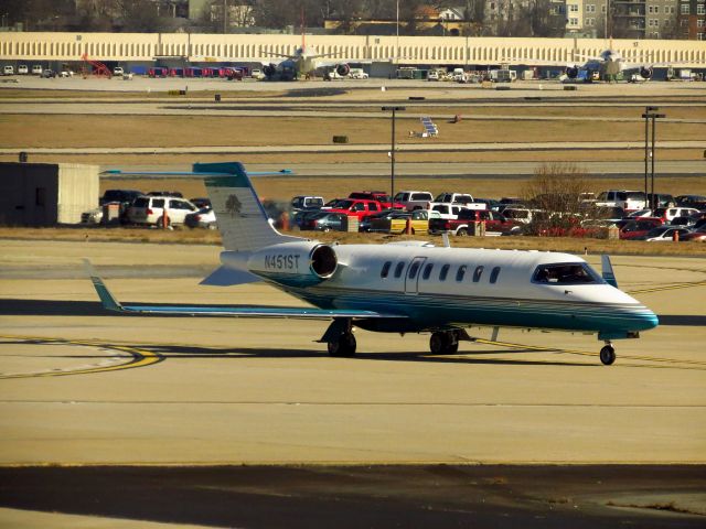 Learjet 45 (N451ST)