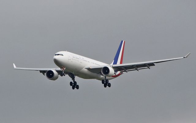 Airbus A330-200 (F-RARF) - "ctm1276" french air force a330-223 f-rarf landing at shannon 28/2/19.