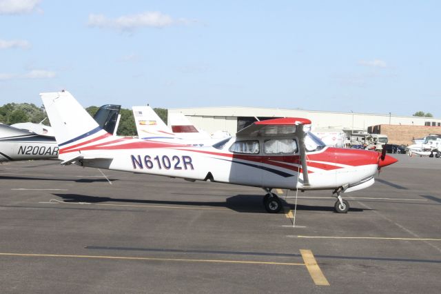 Cessna Cutlass RG (N6102R)