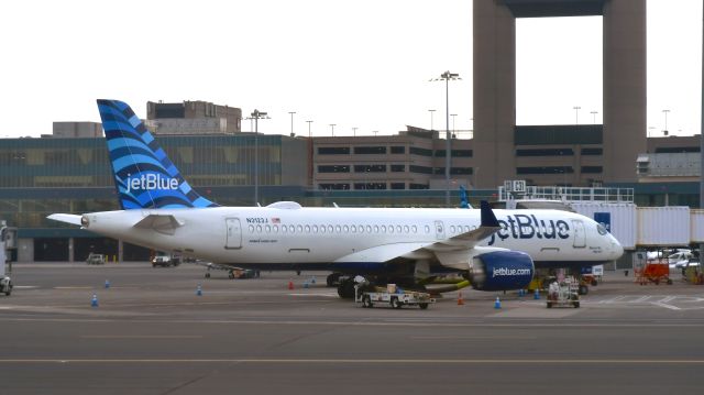 Airbus A220-300 (N3123J) - JetBlue Airbus A220-300 N3123J in Boston