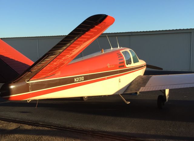 Beechcraft 35 Bonanza (N2131D)