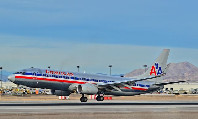 Boeing 737-800 (N890NN) - N890NN American Airlines 2012 Boeing 737-823 - cn 31143 / ln 3999 - Las Vegas - McCarran International Airport (LAS / KLAS)br /USA - Nevada January 28, 2015br /Photo: Tomás Del Coro