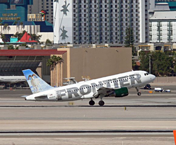 Airbus A319 (N925FR)