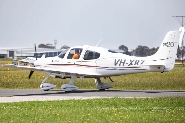 Cirrus SR-20 (VH-XRZ)