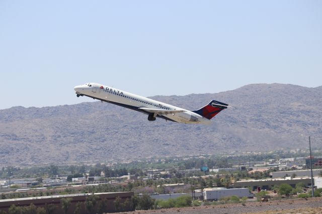 Boeing 717-200 (N933AT)