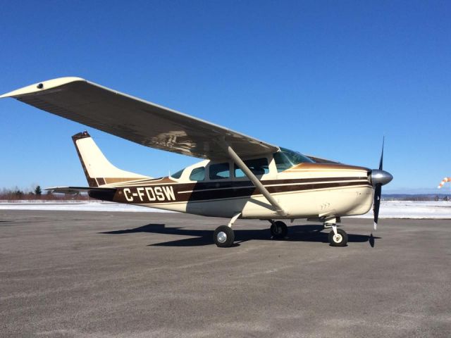 Cessna Centurion (C-FDSW)