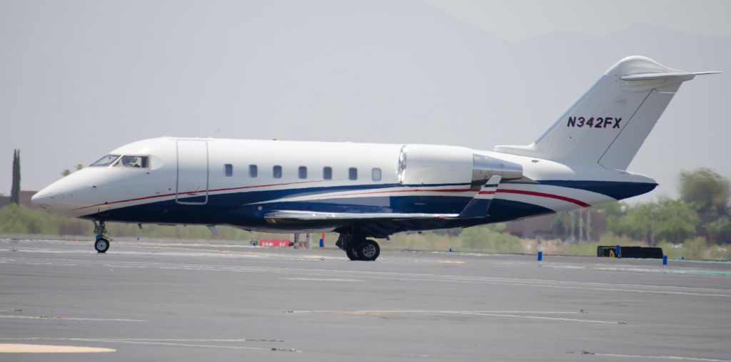 Canadair Challenger (N342FX) - 0614/2013