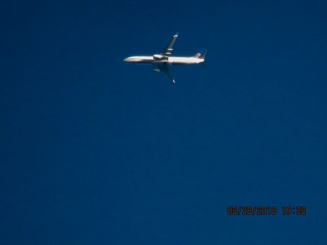 Boeing 737-900 (N77430)