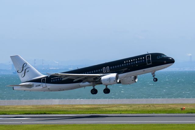 Airbus A320 (JA09MC) - 2019.8.11 SFJ80 KKJ→HND