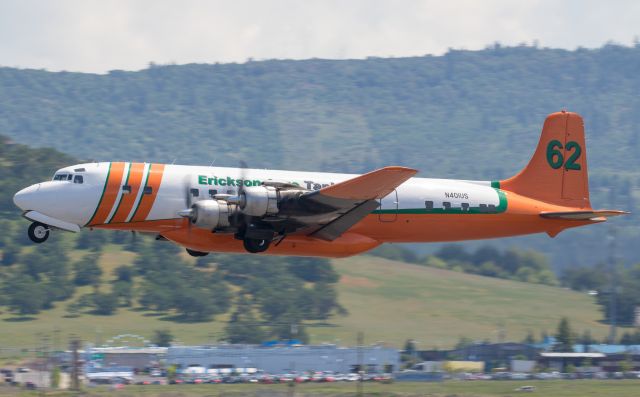 Douglas DC-7 (N401US)