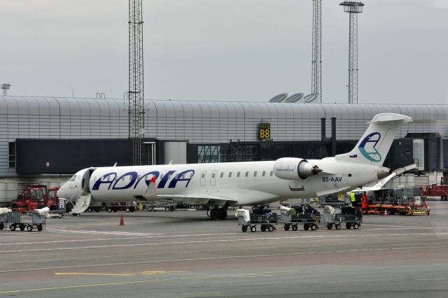 Canadair Regional Jet CRJ-900 (S5-AAV) - Adria Airways Canadair CL-600-2D24 Regional Jet CRJ-900LR S5-AAV in Copenhagen 