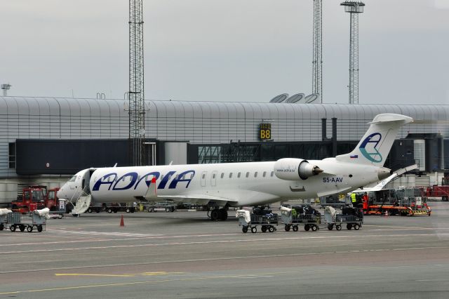 Canadair Regional Jet CRJ-900 (S5-AAV) - Adria Airways Canadair CL-600-2D24 Regional Jet CRJ-900LR S5-AAV in Copenhagen 