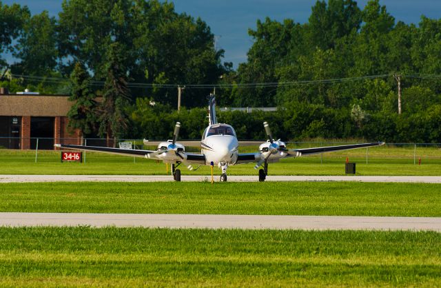 Beechcraft Baron (58) (N345PG)
