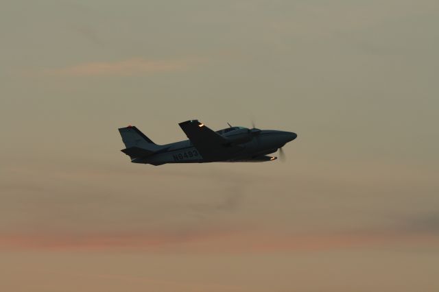 Beechcraft Baron (58) (N6493S)