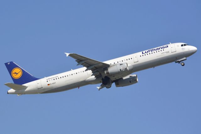 Airbus A321 (D-AIST)