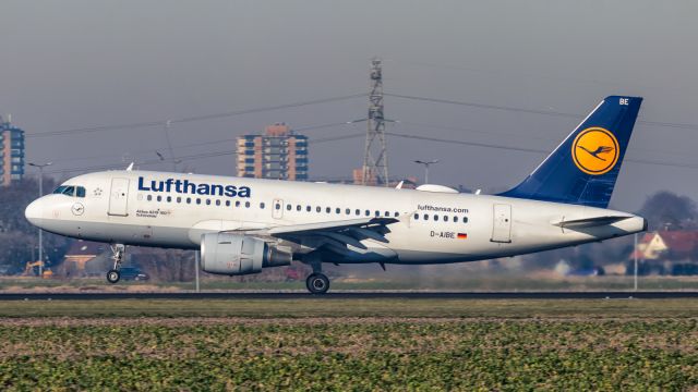 Airbus A319 (D-AIBE)