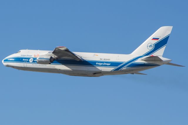 Antonov An-124 Ruslan (RA-82043)