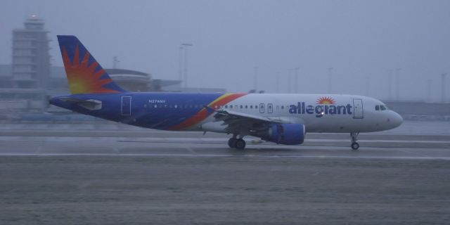 Airbus A320 (N274NV)