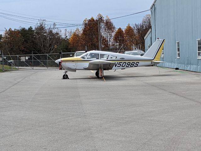 Piper Cherokee (N5098S)