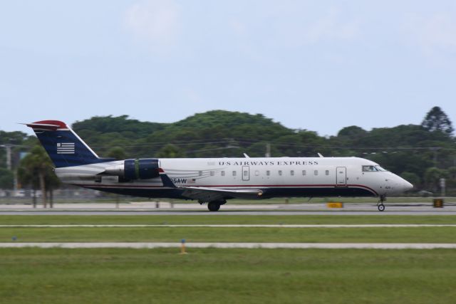 Canadair Regional Jet CRJ-200 (N425AW) - US Air Flight 4023 operated by Air Wisconsin (N425AW) arrives at Sarasota-Bradenton International Airport following a flight from Reagan National Airport