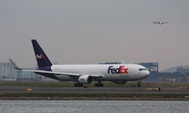 BOEING 767-300 (N68078) - Fed Ex Heavy arrival with competitor UPS A300 on approach in back. 