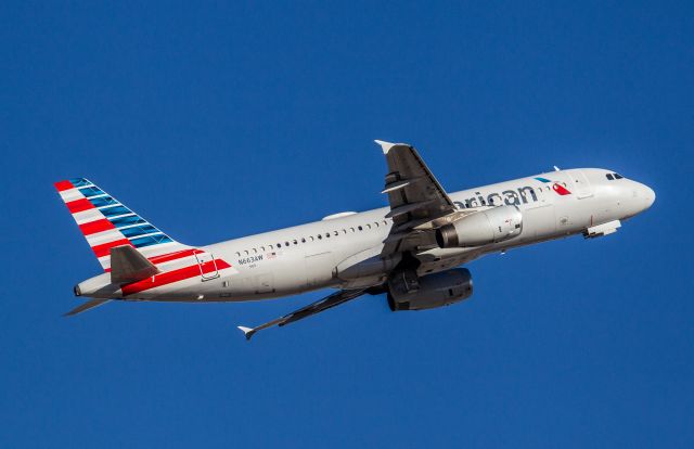 Airbus A320 (N663AW) - Spotted at KPHX on December 04, 2020