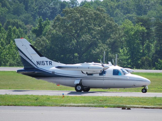 — — - NORTHWEST AVIATION LLC / Taxiing to runway 2 - 5/30/10
