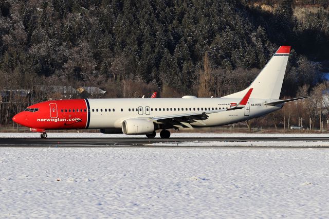 Boeing 737-800 (SE-RRS)