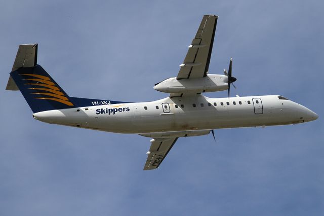 de Havilland Dash 8-300 (VH-XKJ)