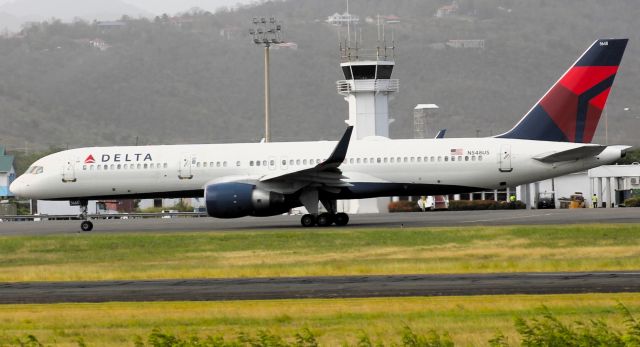 Boeing 757-200 (N548US)