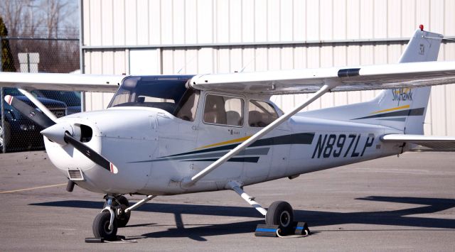 Cessna Skyhawk (N897LP)