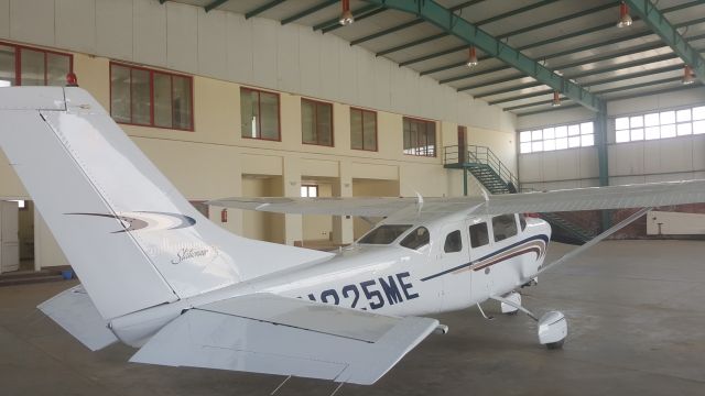 Cessna 206 Stationair (N225ME)