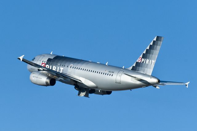 Airbus A319 (N527NK) - Smooth departure from 22L at ORD