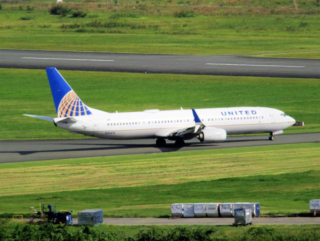 Boeing 737-900 (N36476)