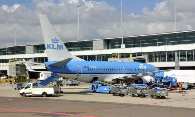 Boeing 737-700 (PH-BGE) - KLM Boeing 737-7K2(WL) PH-BGE in Amsterdam 