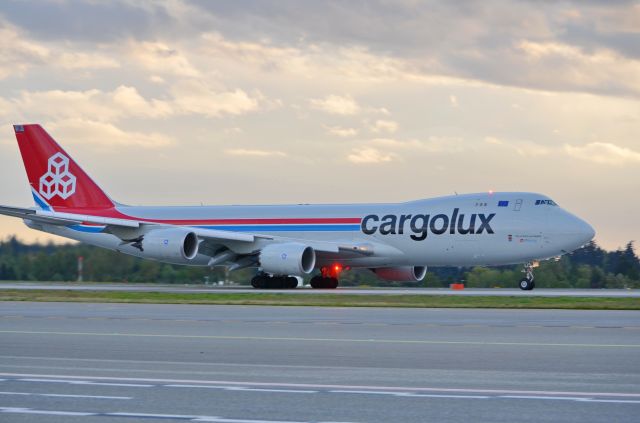 Boeing 747-200 (LX-VCB) - I noticed the traditional colors when it arrived. But, when I saw the chance to capture the colors, I discovered the newest model at work. Other shots to follow!