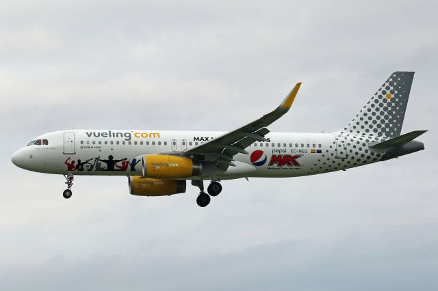 Airbus A320 (EC-MEQ) - "Pepsi Max" livery