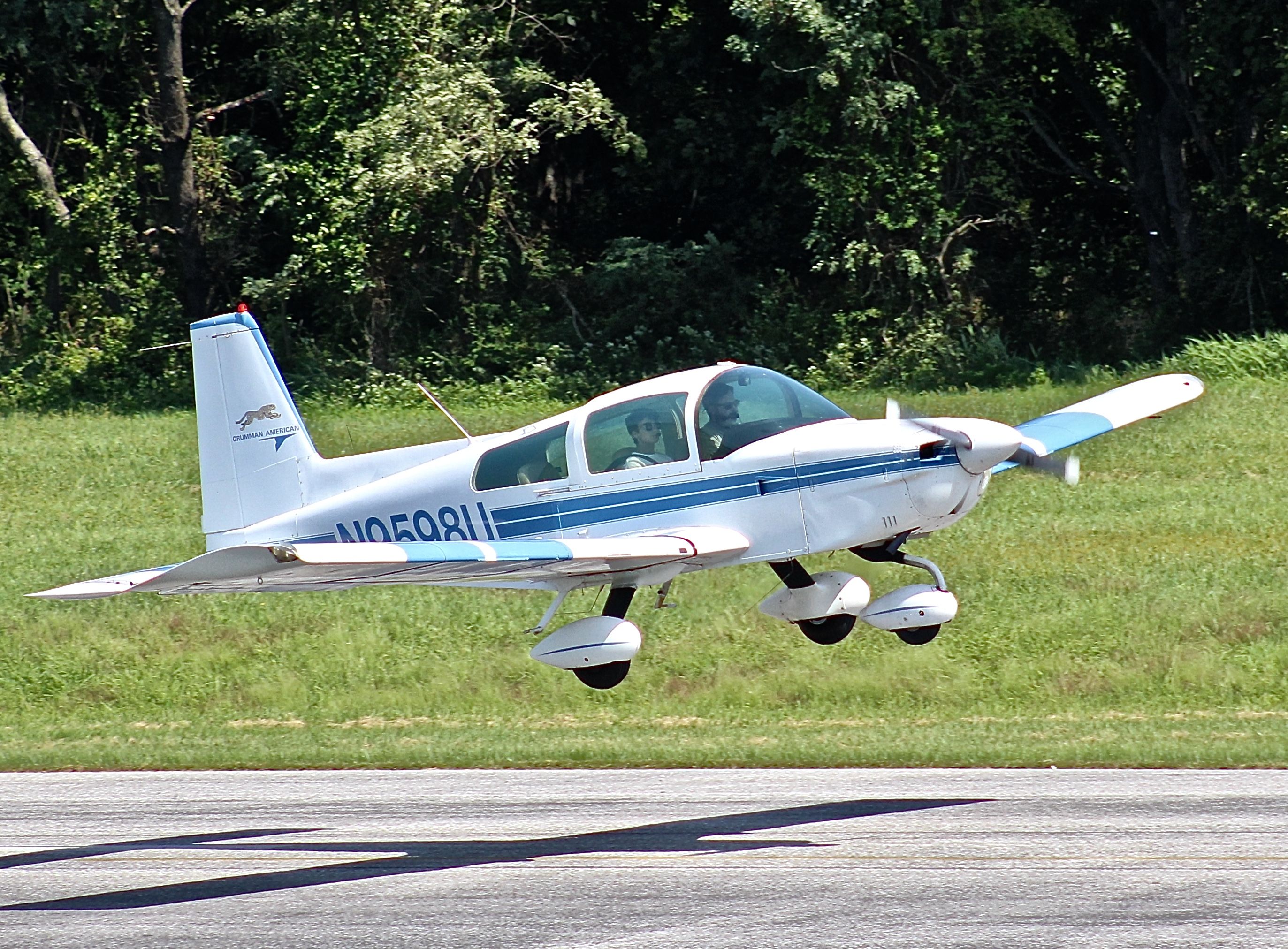 Grumman AA-5 Tiger (N9598U) - This is a Grumman AA5 propeller aircraft departing the oldest airport in the entire world. Pretty cool.