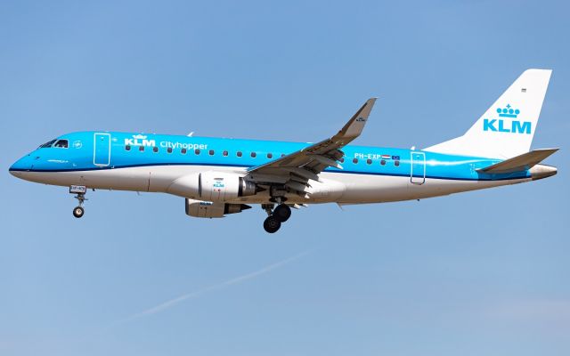 EMBRAER 175 (long wing) (PH-EXP)