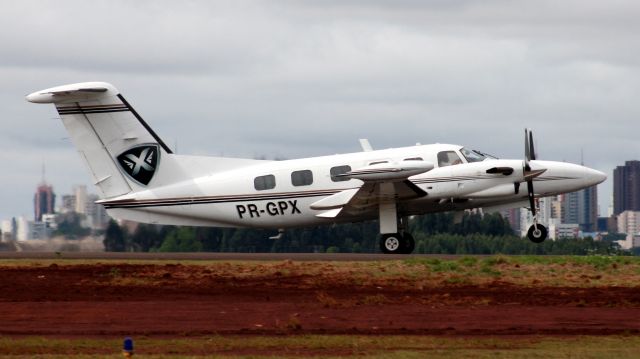 Piper Cheyenne 400 (PR-GPX)