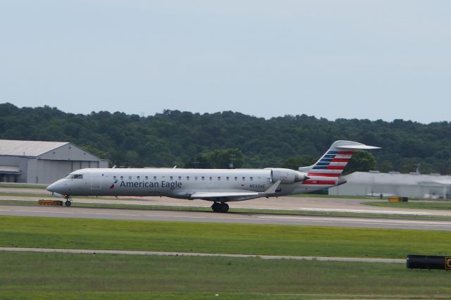 Canadair Regional Jet CRJ-200 (N533AE)