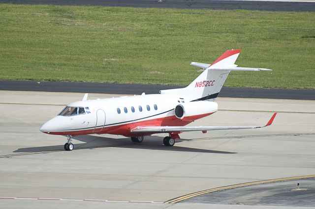 Hawker 800 (N852CC) - Seen at KATL on 5/14/2011.