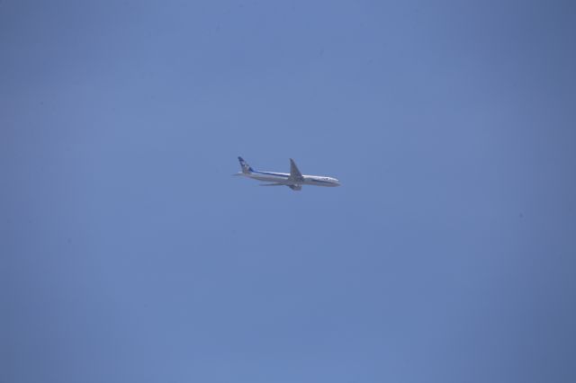 BOEING 777-300ER (JA785A)