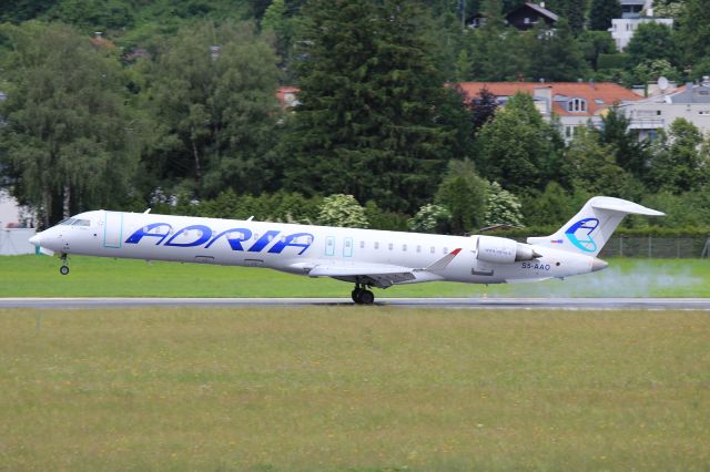 Canadair Regional Jet CRJ-900 (S5-AAO)
