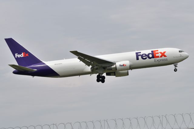 BOEING 767-300 (N199FE) - 5-L 04-28-22