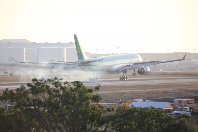 Airbus A330-300 (EI-GCF)