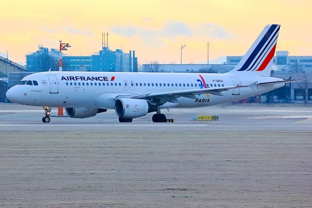 Airbus A320 (F-GKXI)