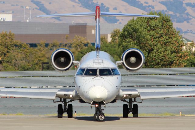 Canadair Regional Jet CRJ-900 (N925FJ)