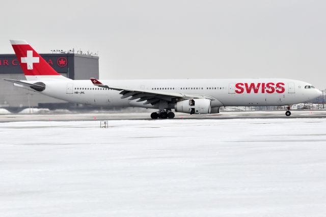 Airbus A330-300 (HB-JHL)